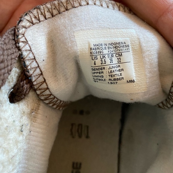 Brown Original Converse - Picture 3 of 5